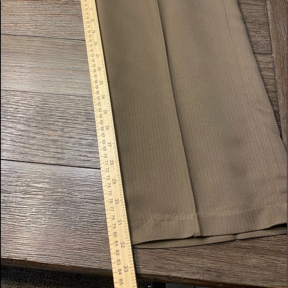 Men's Haggar Iron Free Premium
 Classic-Fit Flat Front textured stripe size 38 - Picture 7 of 7